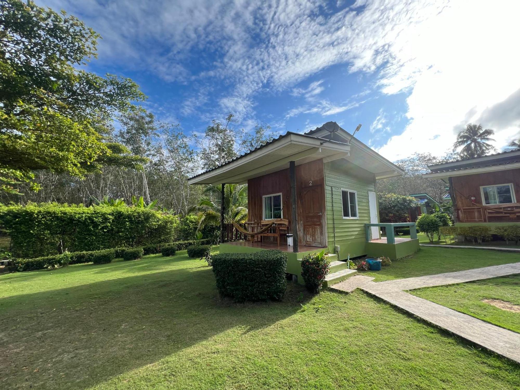 Suan Nai Kokut Resort Ko Kut Екстериор снимка