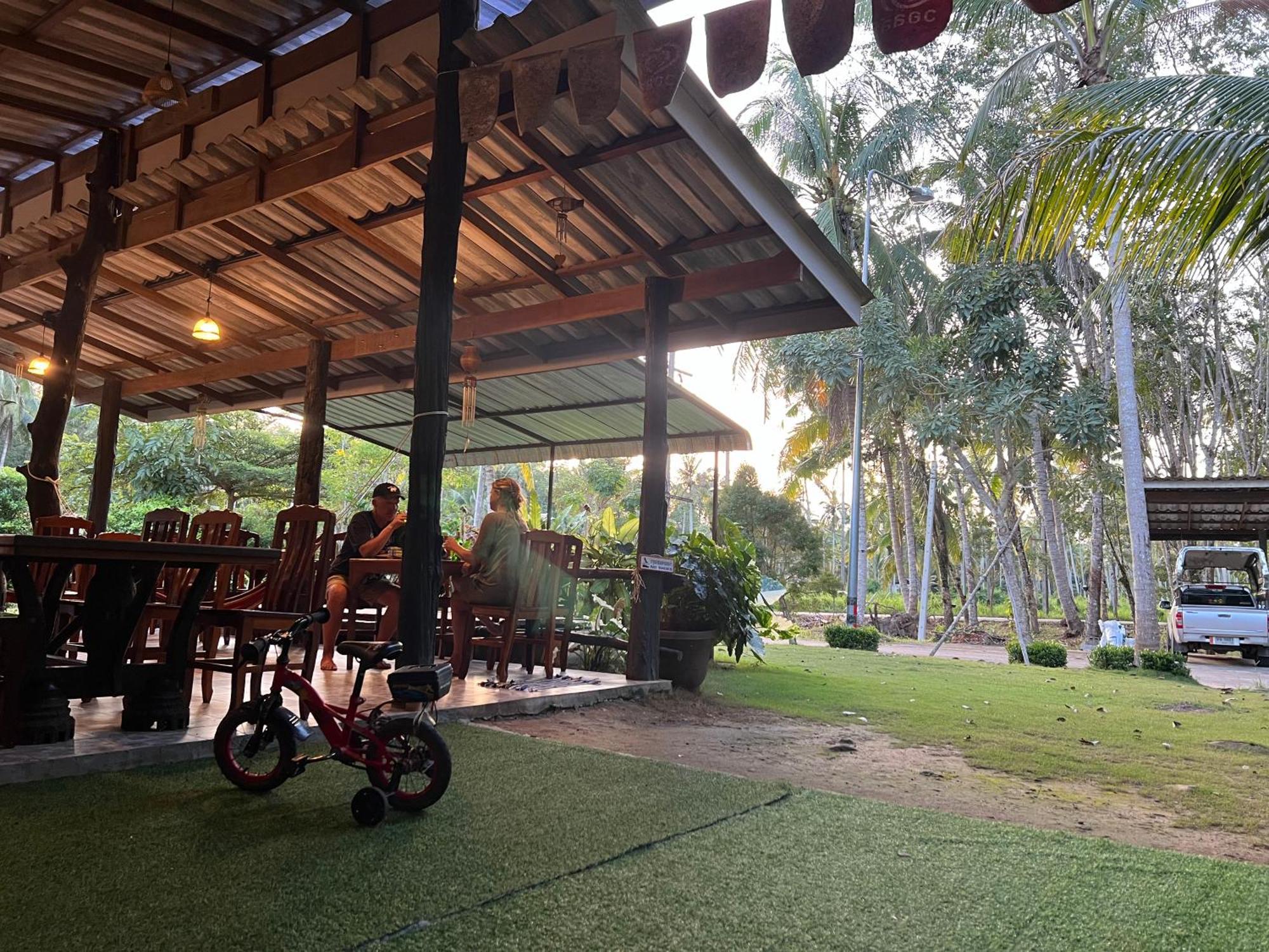 Suan Nai Kokut Resort Ko Kut Екстериор снимка