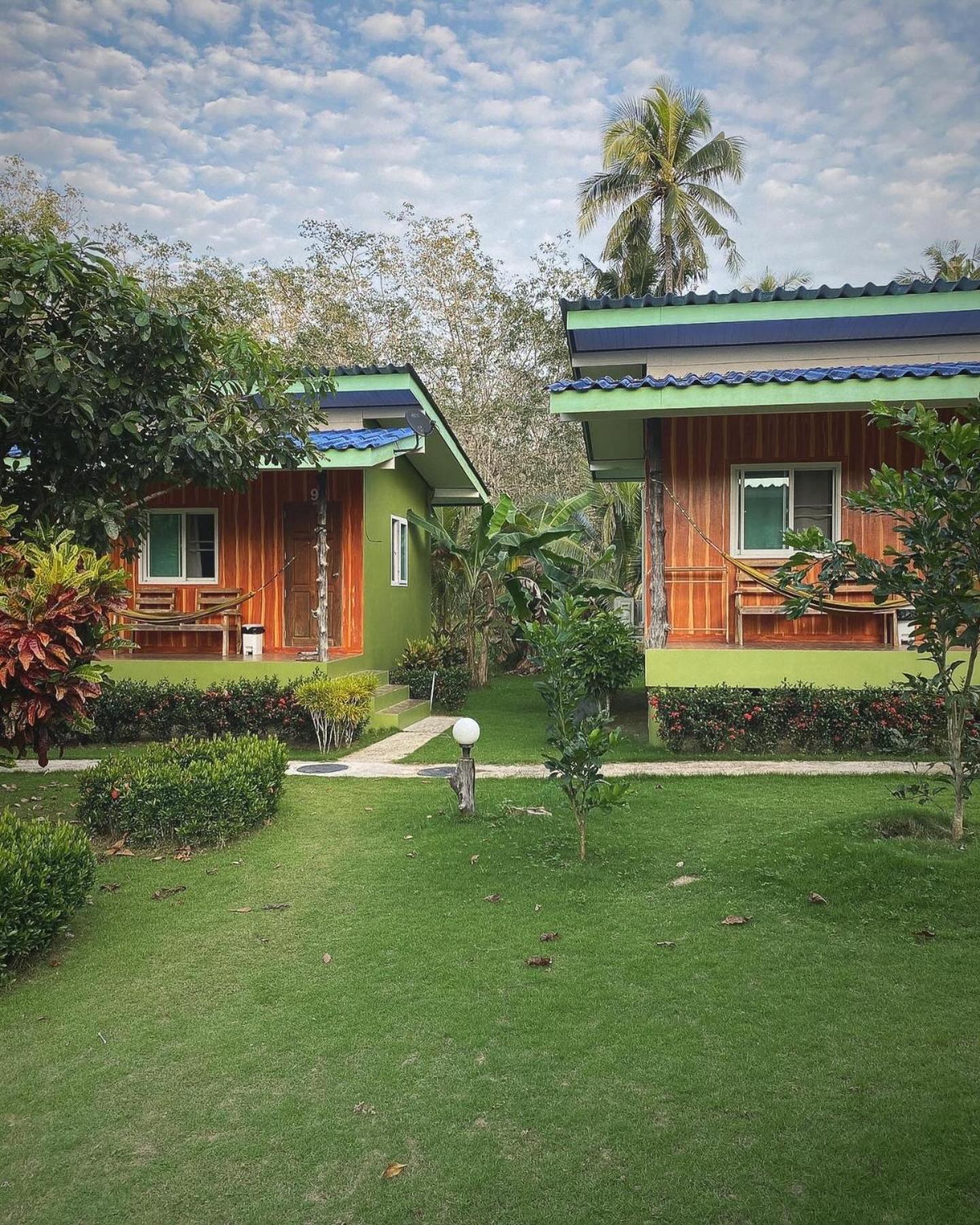 Suan Nai Kokut Resort Ko Kut Екстериор снимка