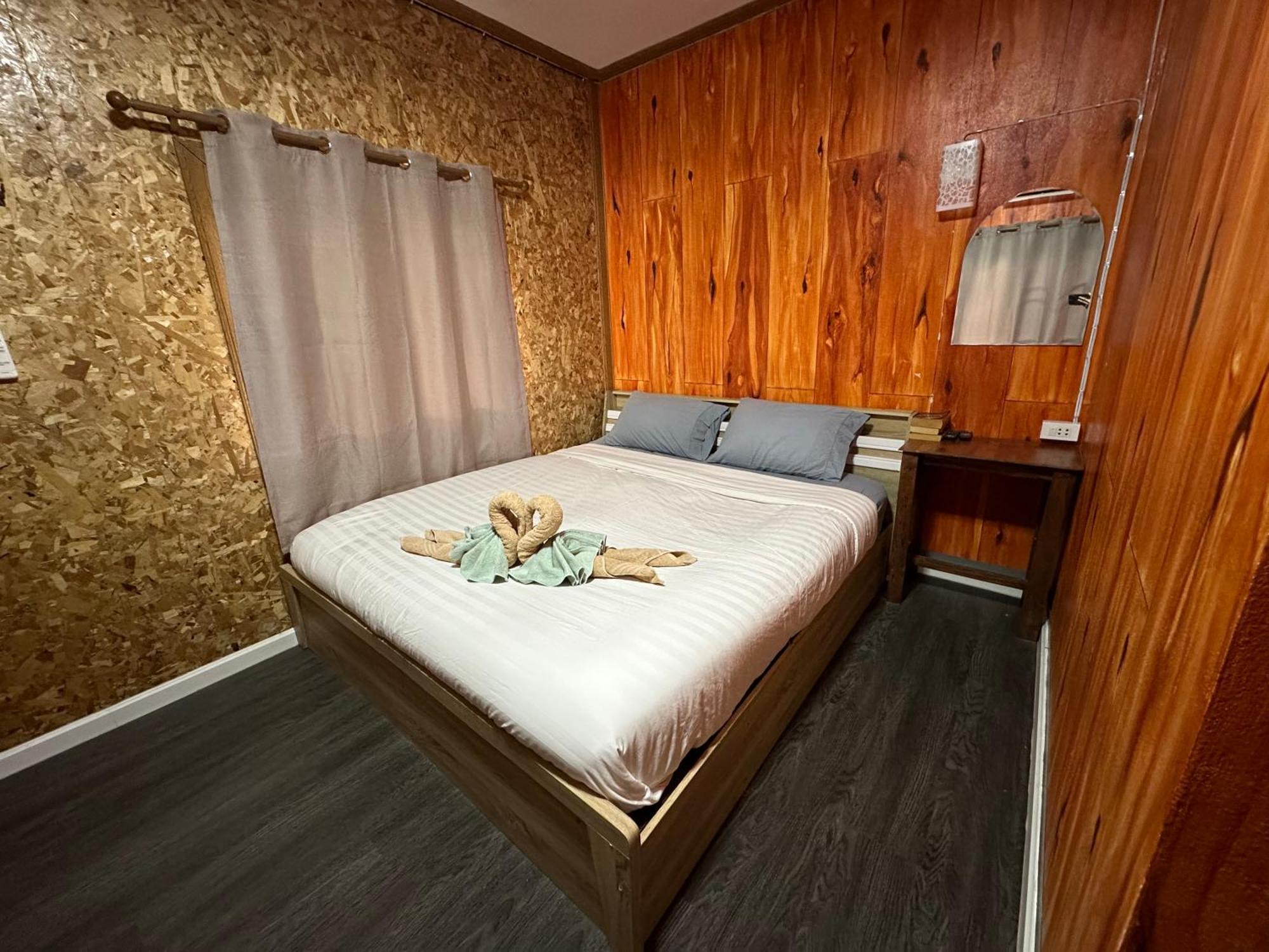 Suan Nai Kokut Resort Ko Kut Екстериор снимка